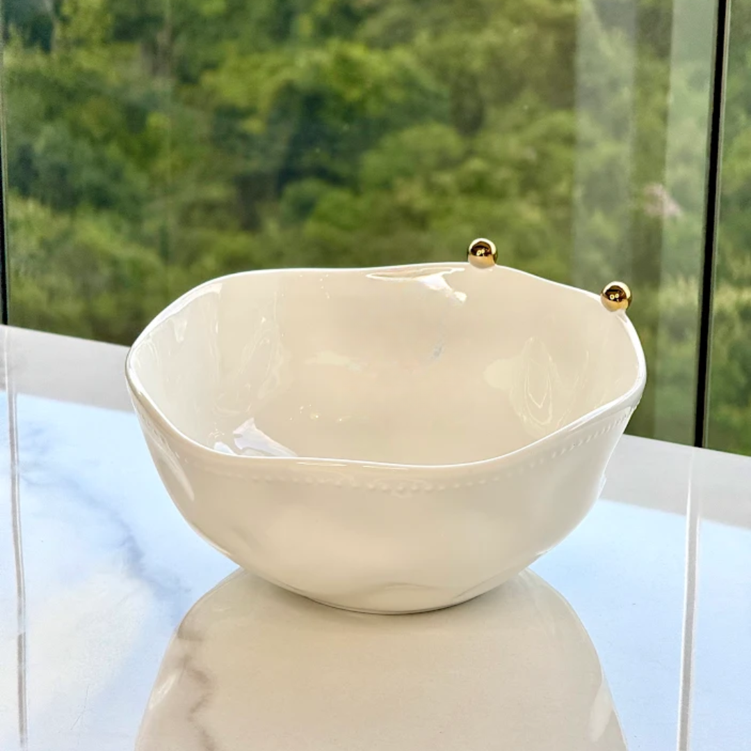 Saladeira Branca com Esferas em Porcelana Dourada 24,5CM