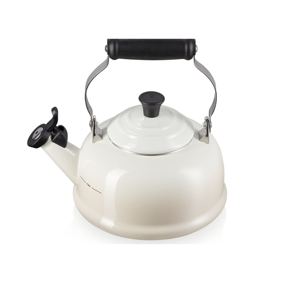 Chaleira Classica com Apito Meringue 1,6 Litros Le Creuset