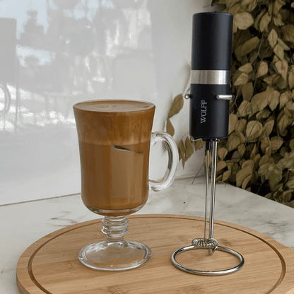 Mixer Elétrico para Bebidas em Aço Inox e Plástico com Suporte