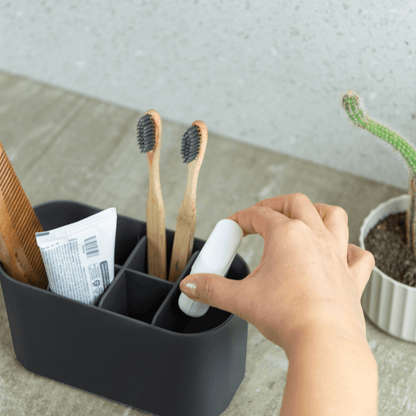 Organizador de Maquiagem com Divisórias Bold Preto 16,8cm