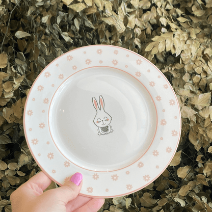 Prato de Sobremesa Pascoa com Coelho Branco e Rosa 19cm