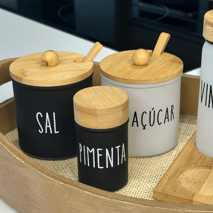 Saleiro de Vidro Preto Doha com Colher e Tampa de Bambu 300ml