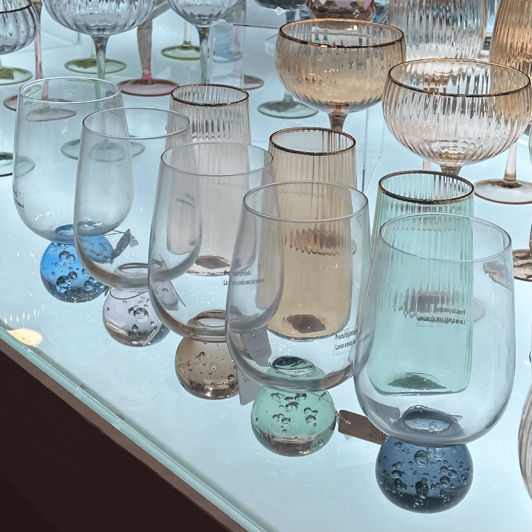 Taça Copo para Vinho Vidro com Base Esfera Transparente e Âmbar 540ml