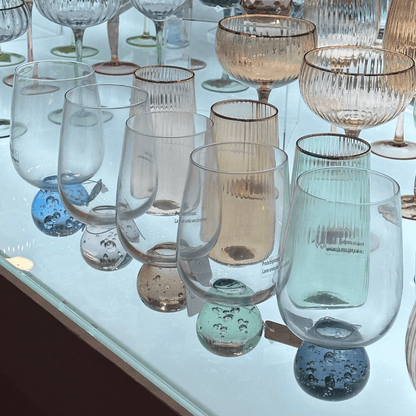 Taça Copo para Vinho Vidro com Base Esfera Transparente e Âmbar 540ml