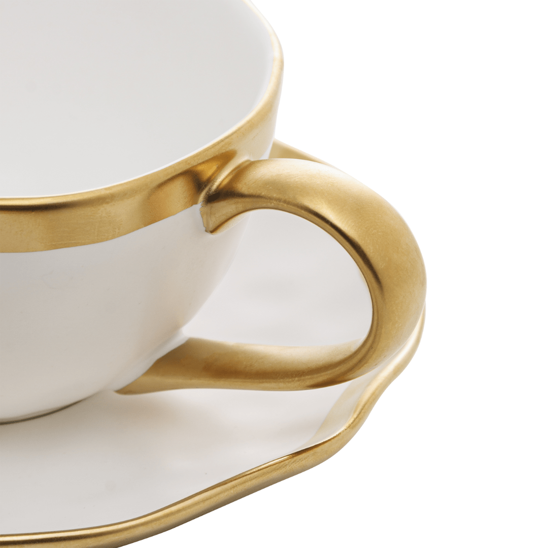 Xícara de Chá com Pires em Porcelana Dubai Branco e Dourado 200ml
