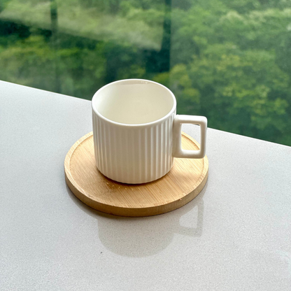 Jogo 6 Xicaras de Café Branca em Porcelana com Pires de Madeira 90ml